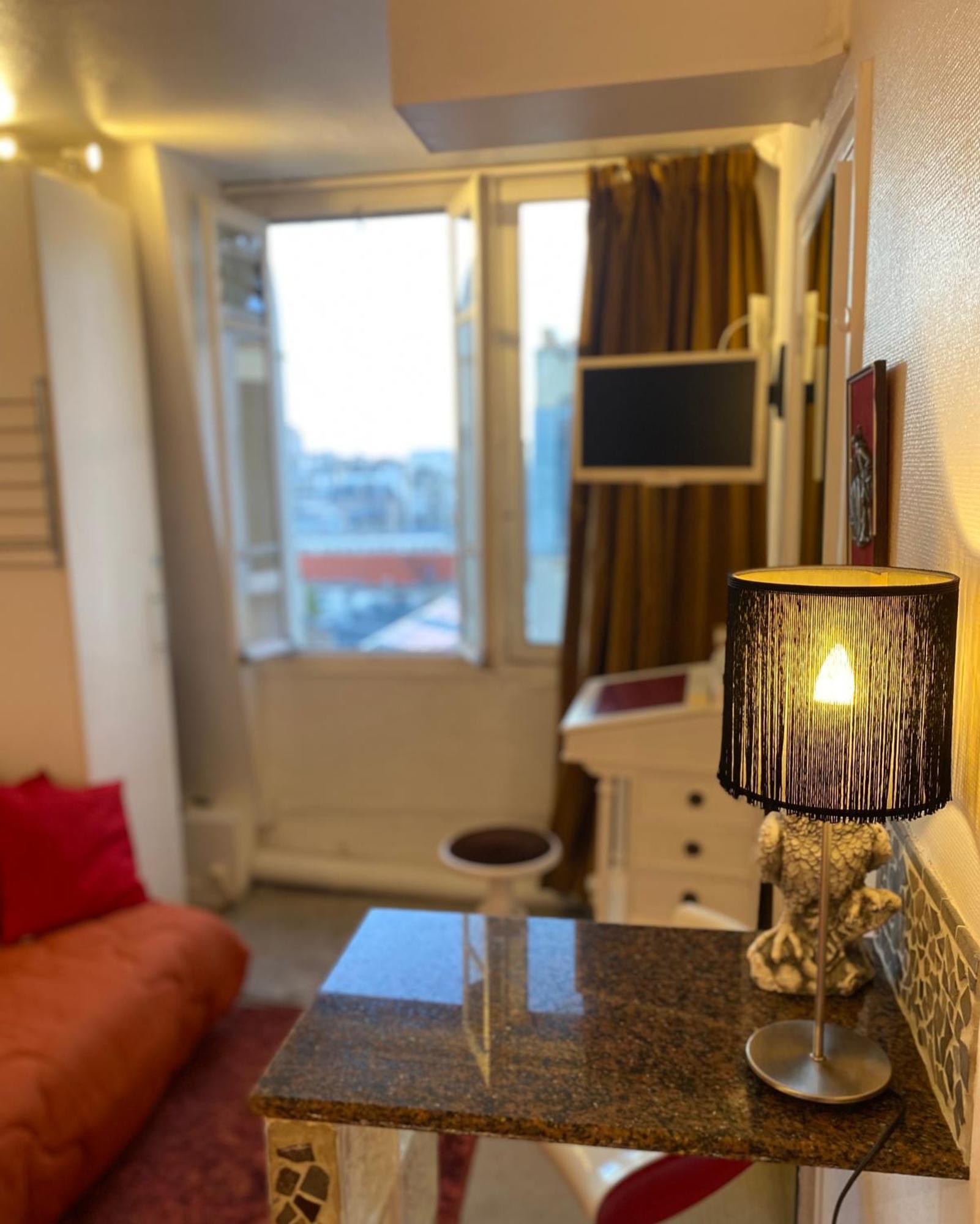 Studio Chic Paris Tour Eiffel Near Eiffel Tower 7Th Floor Exterior photo
